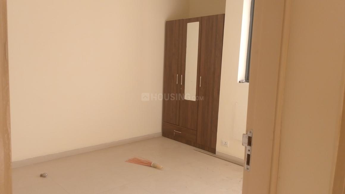 2 BHK for rent in Sector 83, Gurugram — semi-furnished — 1250 sq.ft — Vatika Emilia Floors