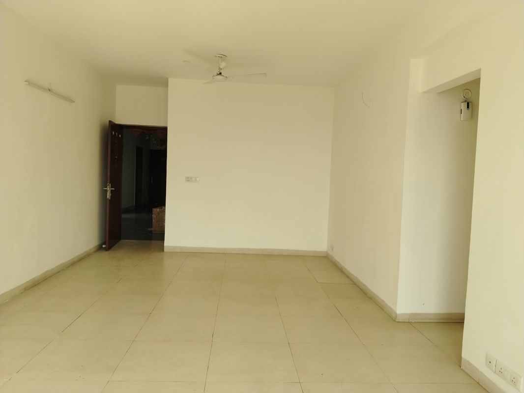 2 BHK for rent in Sector 83, Gurugram — semi-furnished — 1180 sq.ft — Vatika City Homes