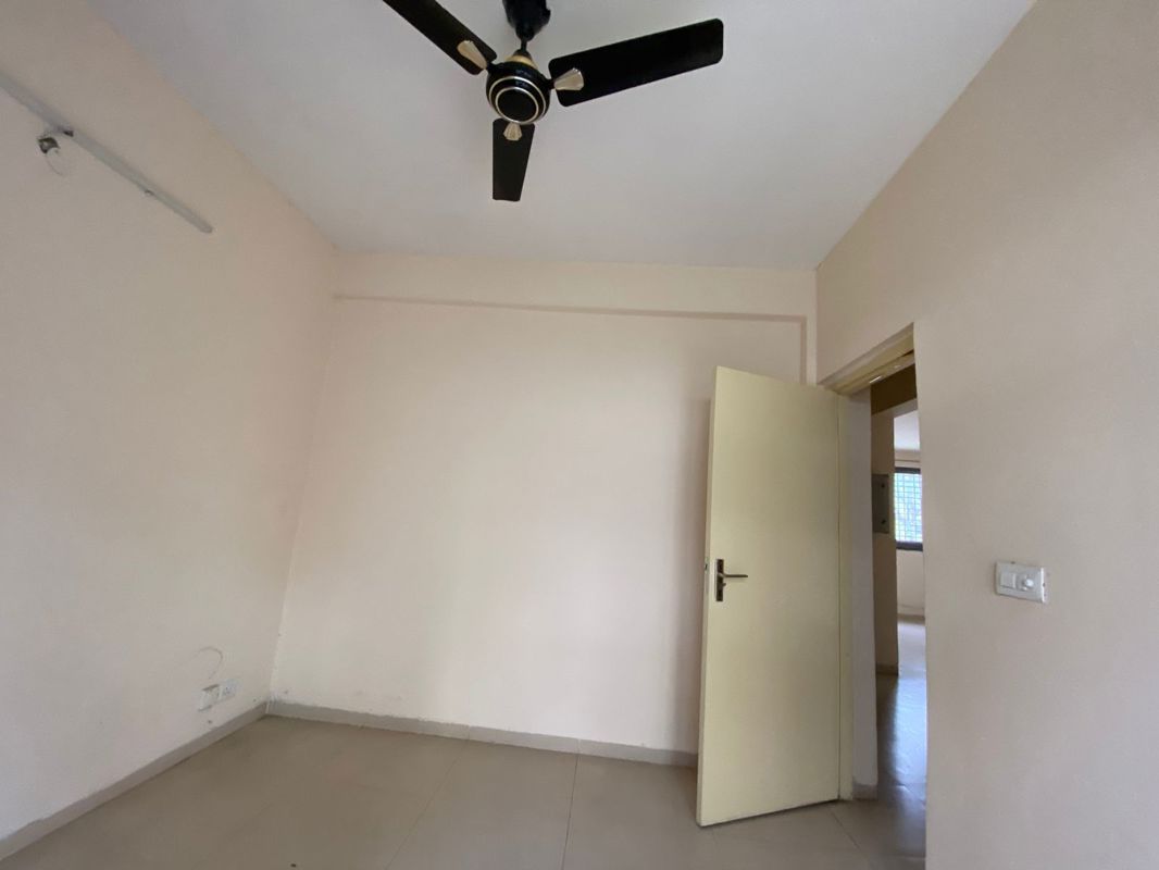 2 BHK for rent in Sector 86, Gurugram — semi-furnished — 650 sq.ft — Pyramid Elite