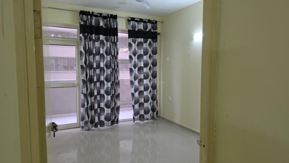 2 BHK for rent in Sector 86, Gurugram — unfurnished — 800 sq.ft — Pyramid Elite