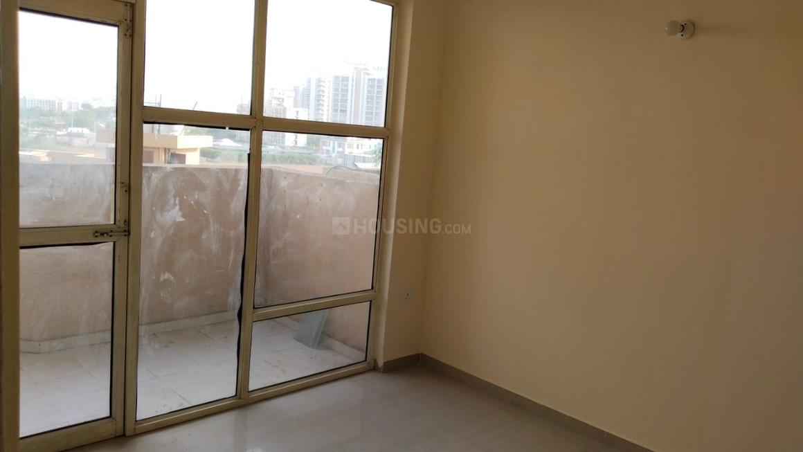 2 BHK for rent in Sector 86, Gurugram — unfurnished — 700 sq.ft — Pyramid Urban Homes 2