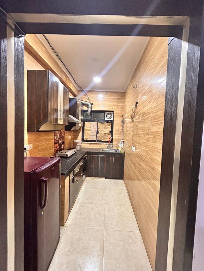 2 BHK for rent in Sector 9, Gurugram — semi-furnished — 1800 sq.ft