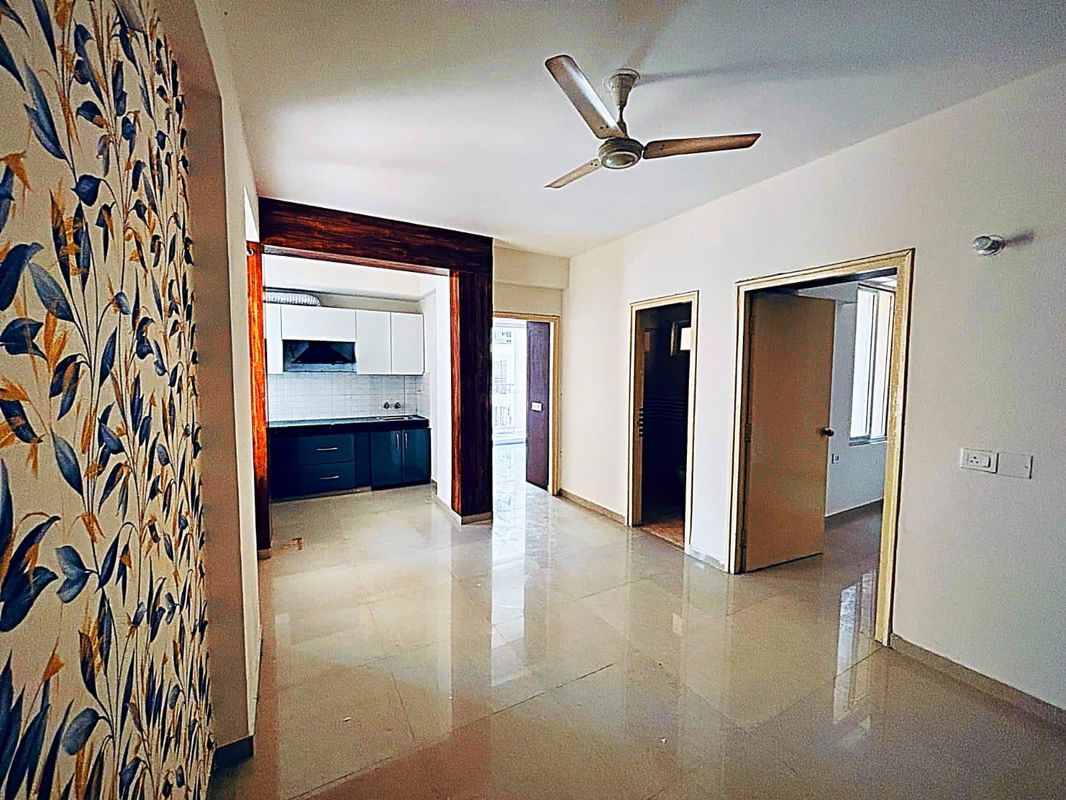 2 BHK for rent in Sector 90, Gurugram — semi-furnished — 636 sq.ft — Shree Vardhman Green Court
