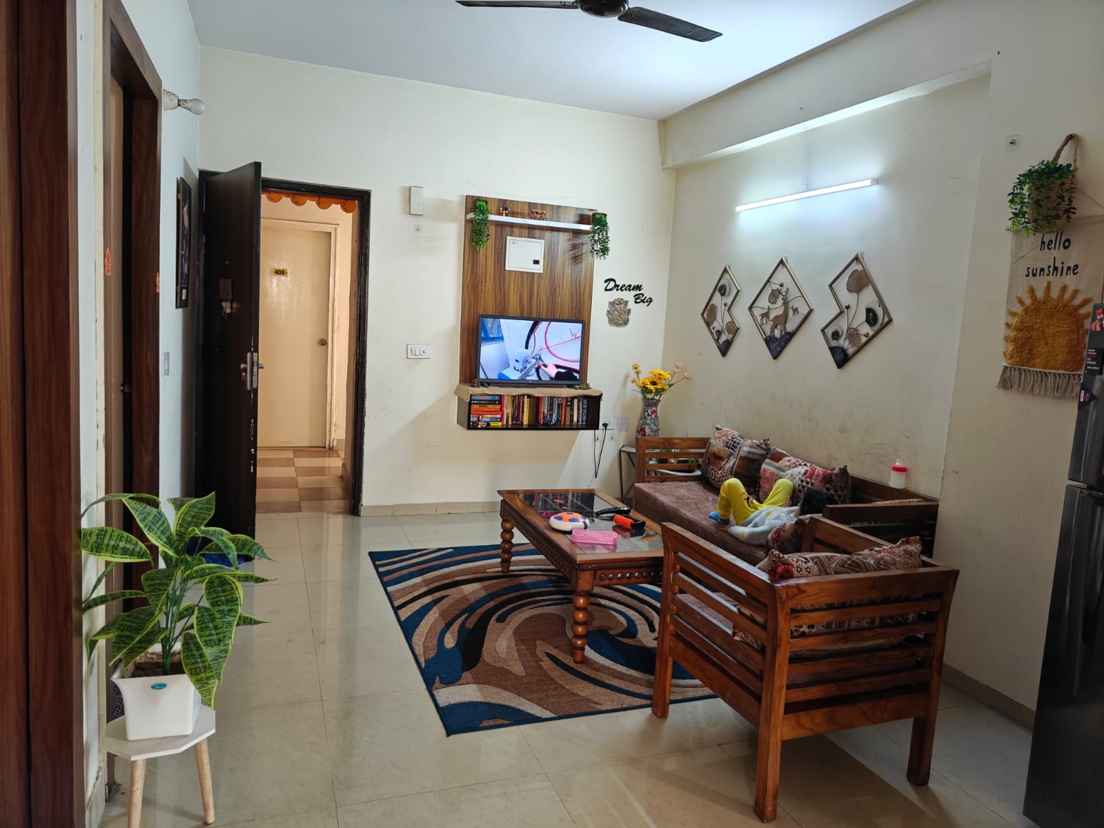 2 BHK for rent in Sector 90, Gurugram — semi-furnished — 1300 sq.ft — Shree Vardhman Flora