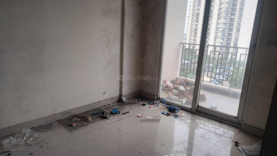 2 BHK for rent in Sector 95A, Gurugram — unfurnished — 950 sq.ft — Signature Global The Roselia