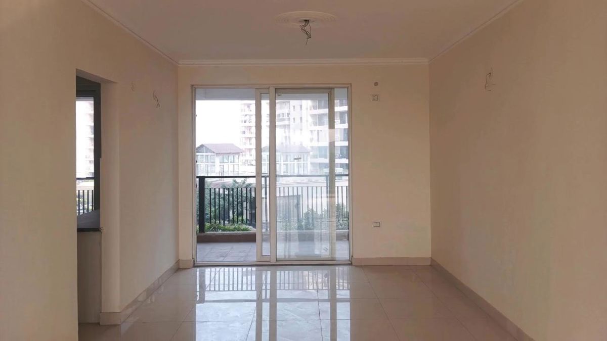 2 BHK for rent in Sector 99, Gurugram — unfurnished — 1285 sq.ft — Cosmos Express 99