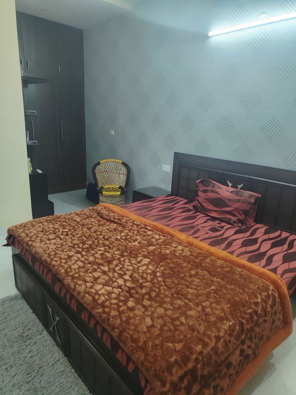 2 BHK for rent in Sector 9a, Gurugram — semi-furnished — 160 sq.ft