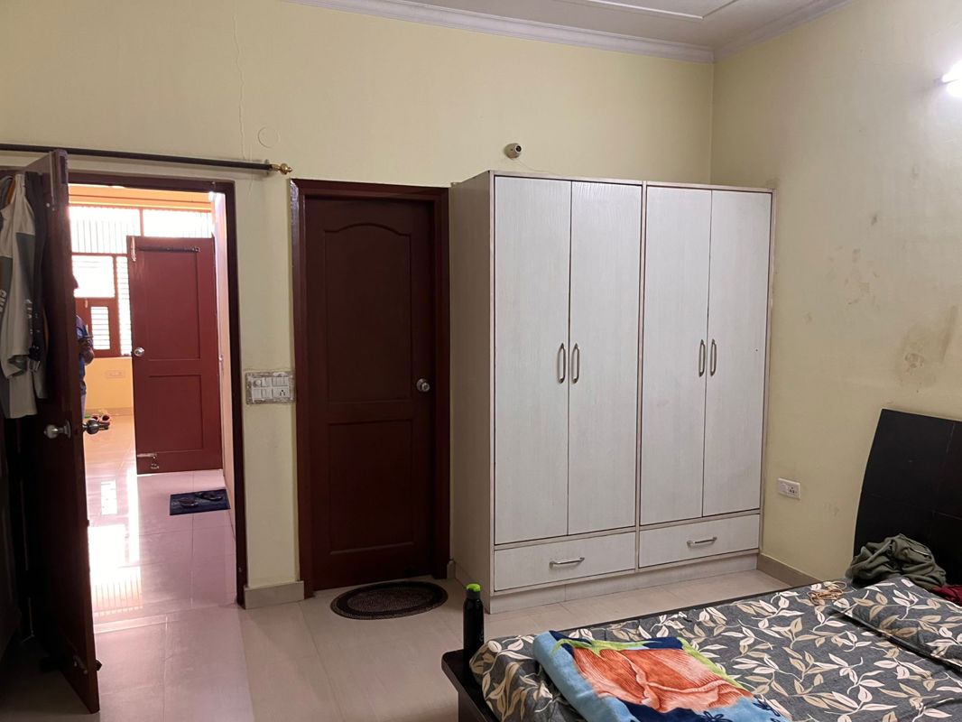 2 BHK for rent in Sector 9a, Gurugram — semi-furnished — 150 sq.ft