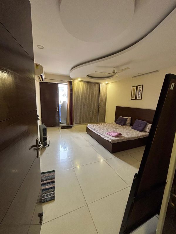 2 BHK for rent in Shivaji Nagar, Gurugram — semi-furnished — 1500 sq.ft