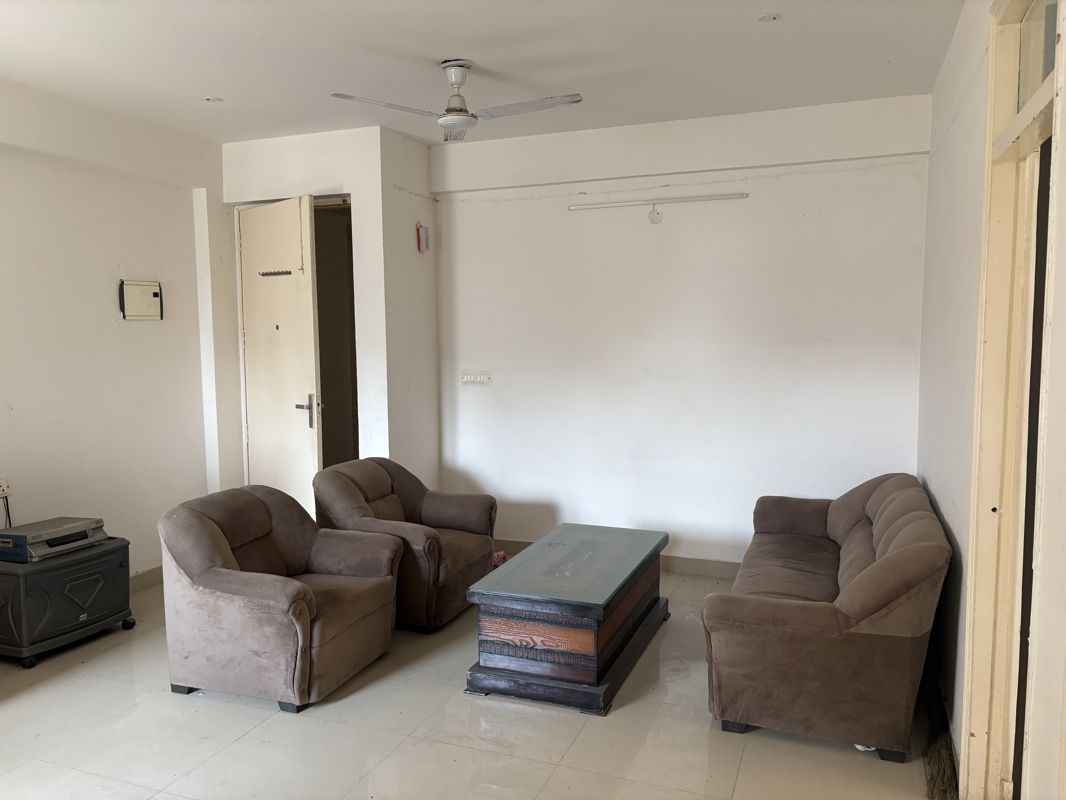 2 BHK for rent in Sohna Sector 33, Gurugram — furnished — 610 sq.ft — Breez Global Heights