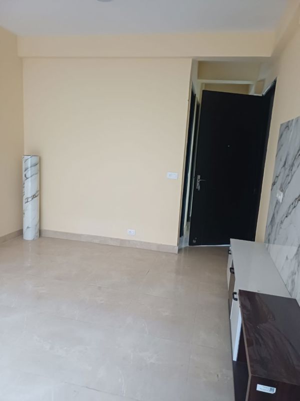 2 BHK for rent in Sohna Sector 36, Gurugram — semi-furnished — 822 sq.ft — Signature Global Park