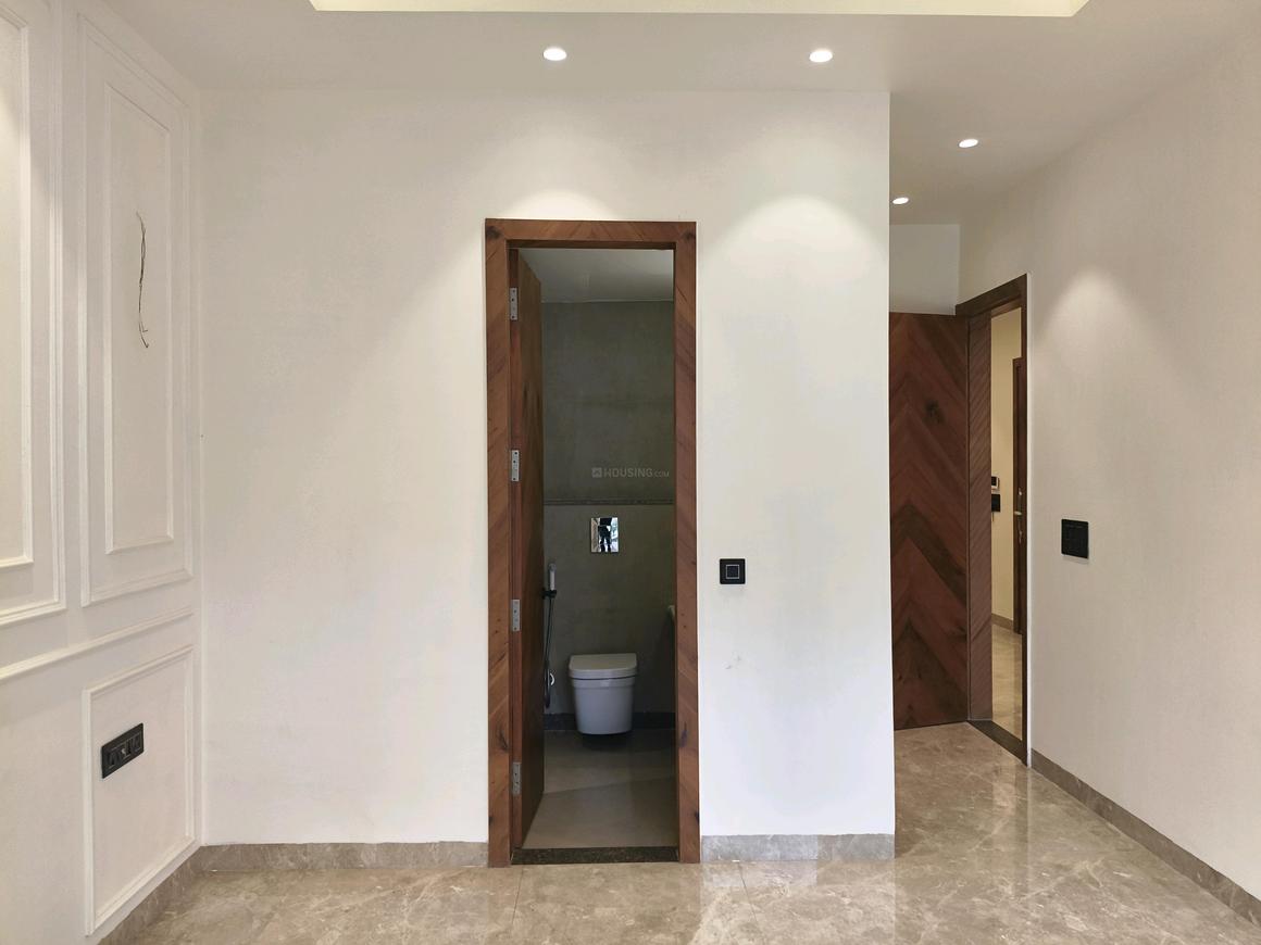 2 BHK for rent in Southern Peripheral Road, Gurugram — semi-furnished — 1350 sq.ft — M3M Skywalk