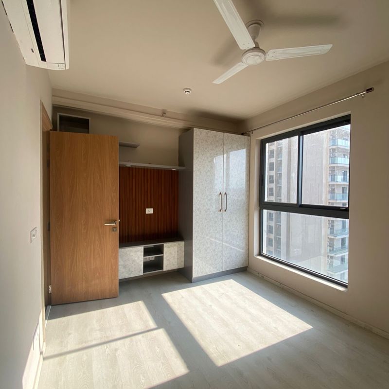 2 BHK for rent in Southern Peripheral Road, Gurugram — semi-furnished — 1406 sq.ft — M3M Skywalk