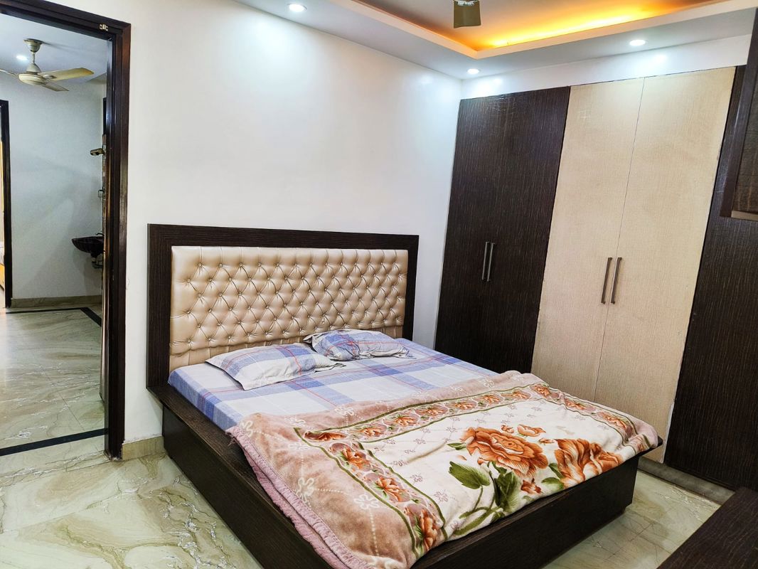2 BHK for rent in Sushant Lok I, Gurugram — semi-furnished — 60 sq.ft — Vipul Square