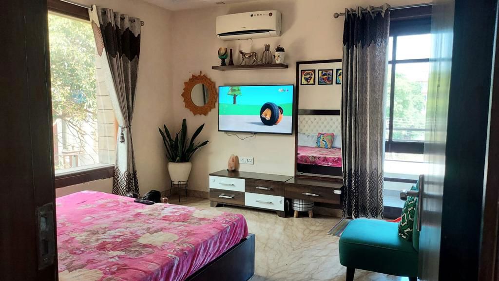2 BHK for rent in Sushant Lok I, Gurugram — furnished — 1200 sq.ft