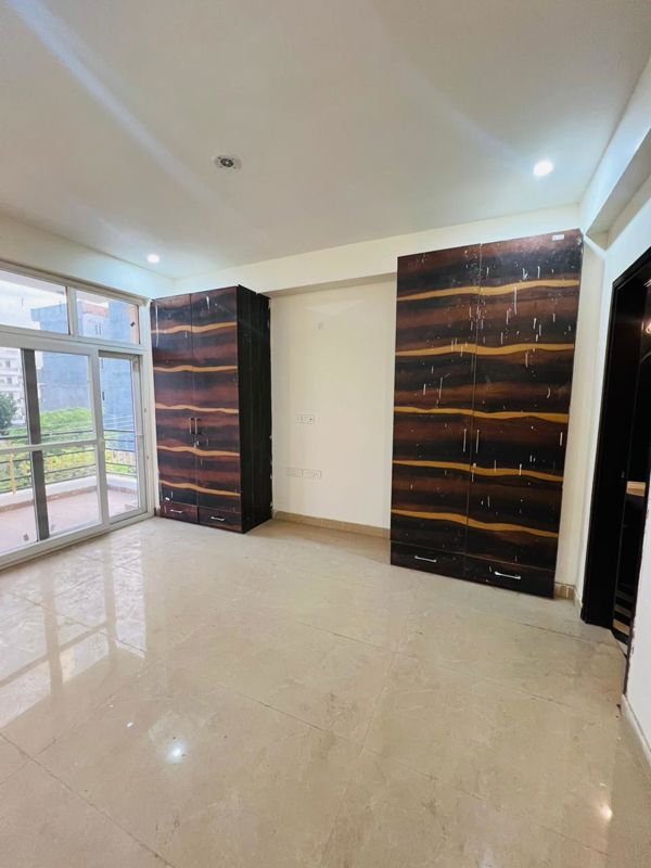 2 BHK for rent in Sushant Lok I, Gurugram — semi-furnished — 265 sq.ft