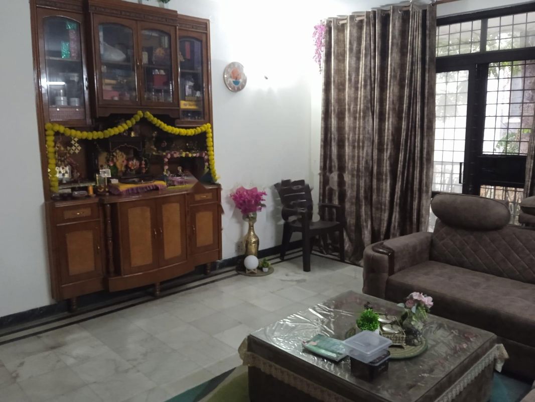 2 BHK for rent in Sushant Lok I, Gurugram — semi-furnished — 2600 sq.ft