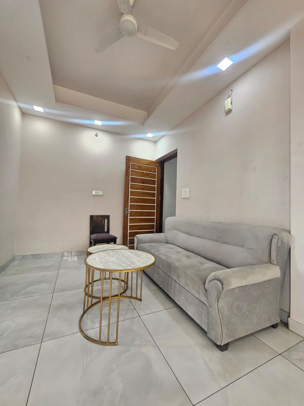 2 BHK for rent in Sushant Lok Iii, Gurugram — furnished — 1900 sq.ft