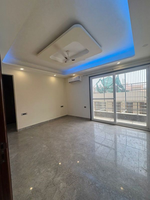 2 BHK for rent in Sushant Lok Iii, Gurugram — semi-furnished — 1200 sq.ft