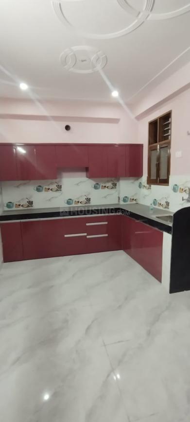 3 BHK for rent in Ashok Vihar Phase 3 Extension, Gurugram — semi-furnished — 2050 sq.ft — Global Tower