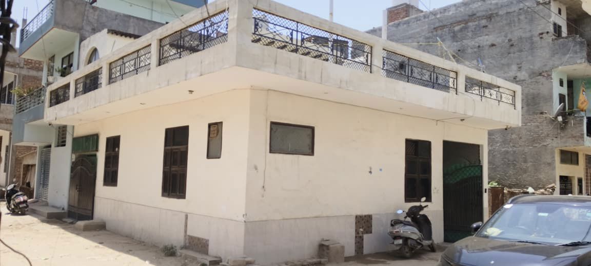 3 BHK for rent in Dharam Colony, Gurugram — semi-furnished — 1080 sq.ft