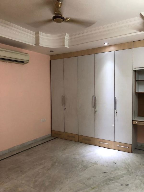 3 BHK for rent in Dhorka, Gurugram — semi-furnished — 350 sq.ft