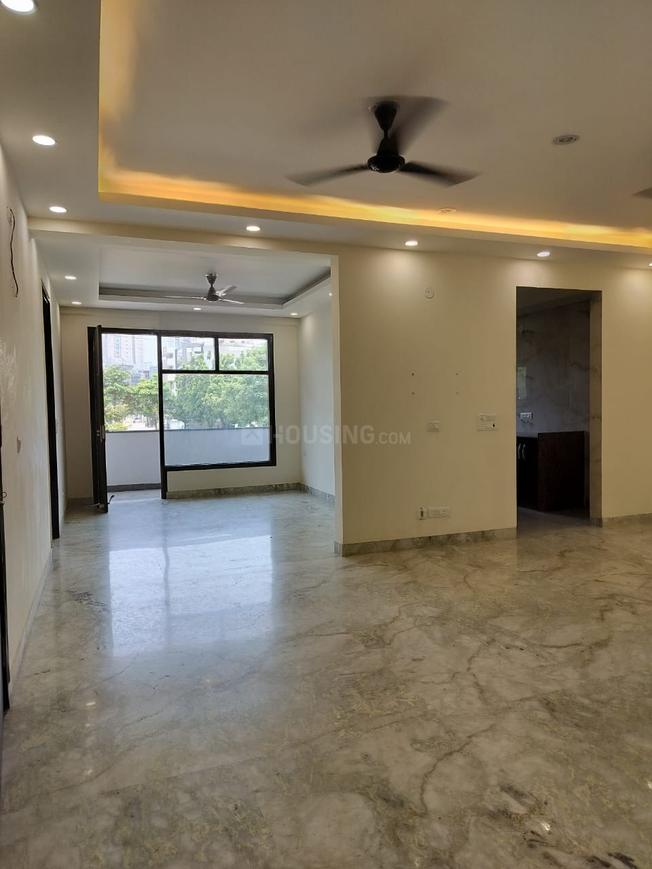 3 BHK for rent in DLF Phase 1, Gurugram — semi-furnished — 2440 sq.ft
