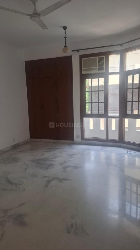 3 BHK for rent in DLF Phase 1, Gurugram — semi-furnished — 4500 sq.ft