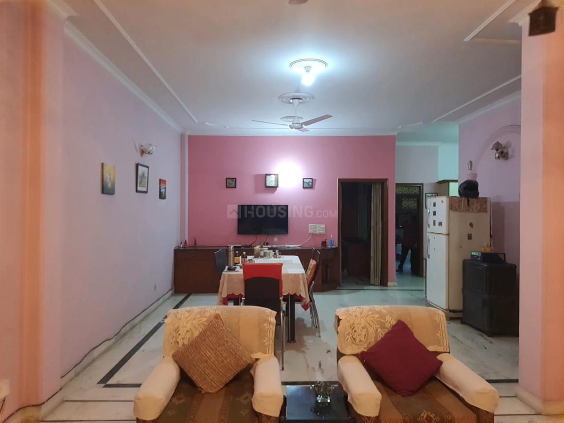 3 BHK for rent in DLF Phase 2, Gurugram — semi-furnished — 1945 sq.ft