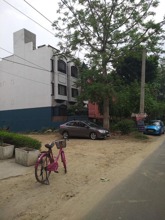 3 BHK for rent in DLF Phase 2, Gurugram — 1960 sq.ft