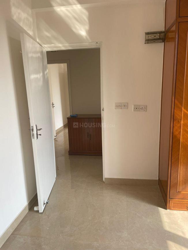 3 BHK for rent in DLF Phase 4, Gurugram — semi-furnished — 1680 sq.ft — DLF Regency Park II