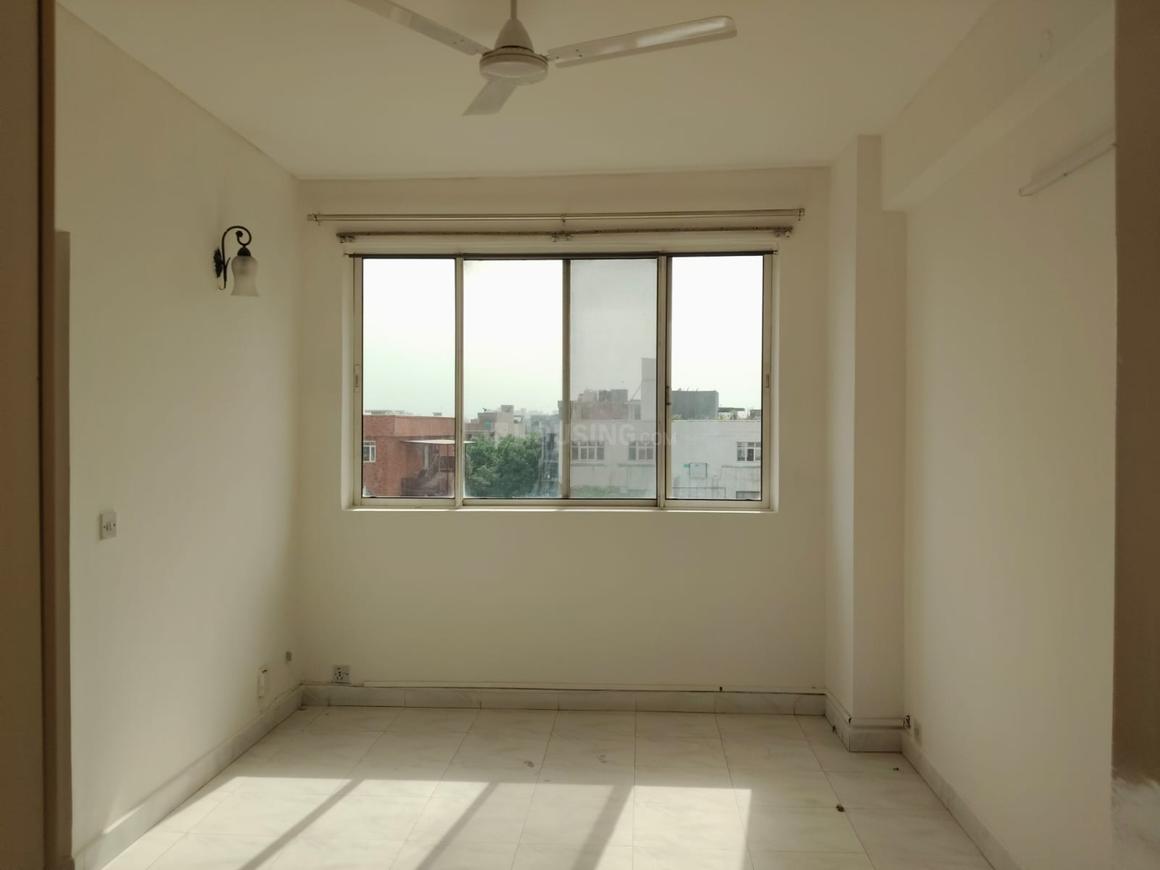 3 BHK for rent in DLF Phase 4, Gurugram — semi-furnished — 1377 sq.ft — DLF Ridgewood Estate