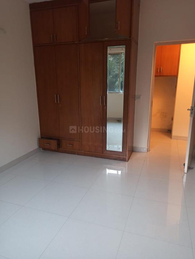 3 BHK for rent in DLF Phase 5, Gurugram — semi-furnished — 1457 sq.ft — DLF Carlton Estate