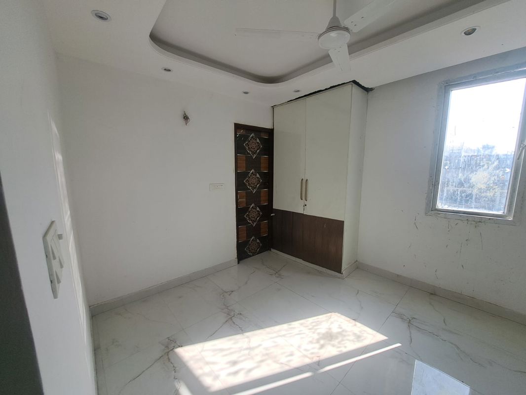 3 BHK for rent in Dlf Phase I, Gurugram — furnished — 300 sq.ft