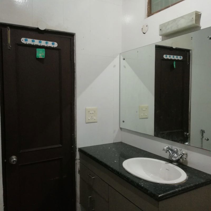 3 BHK for rent in Dlf Phase iv, Gurugram — unfurnished — 360 sq.ft