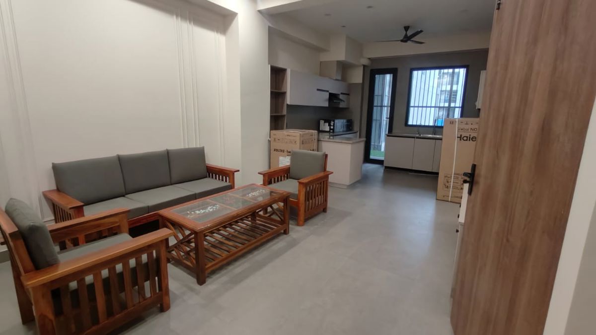3 BHK for rent in Dlf Phase V, Gurugram — furnished — 2021 sq.ft