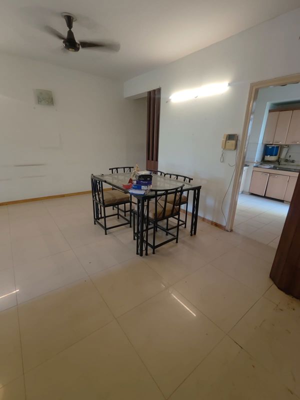 3 BHK for rent in Dlf Phase V, Gurugram — semi-furnished — 1550 sq.ft