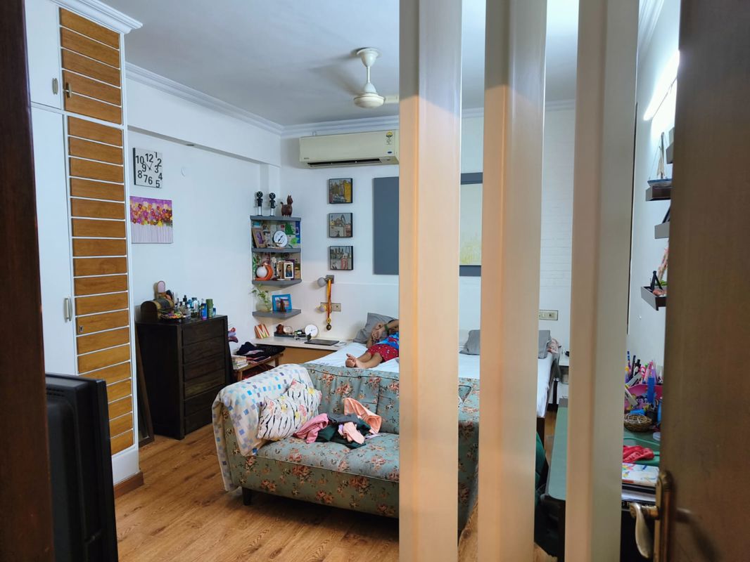 3 BHK for rent in Dlf Phase V, Gurugram — semi-furnished — 215 sq.ft