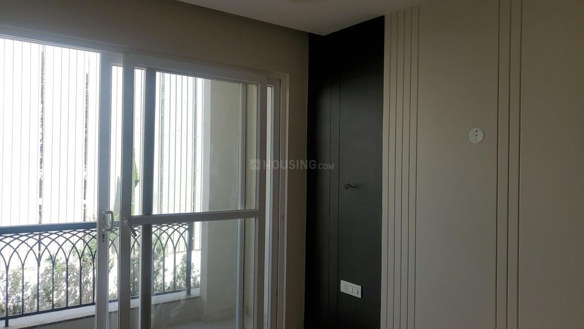 3 BHK for rent in Kadarpur, Gurugram — semi-furnished — 1770 sq.ft — Laburnum Victory Floors