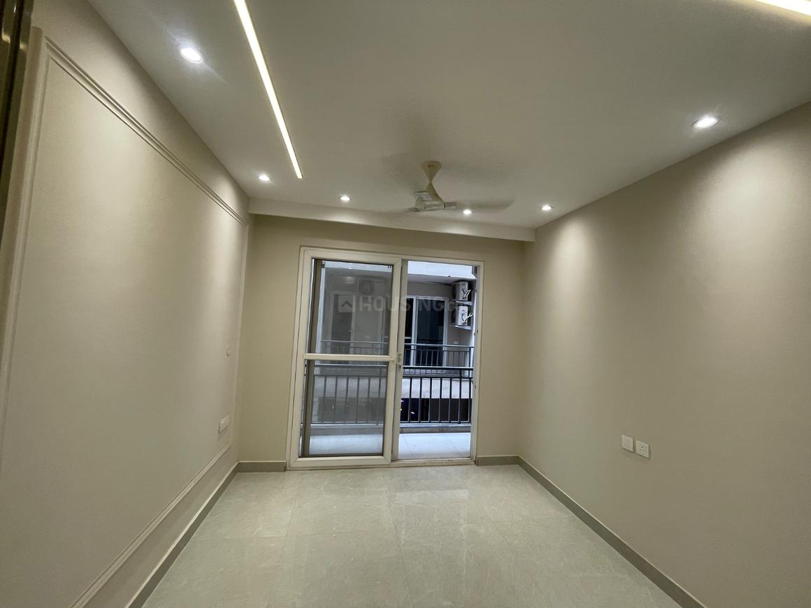 3 BHK for rent in Kadarpur, Gurugram — semi-furnished — 1700 sq.ft — Laburnum Victory Floors