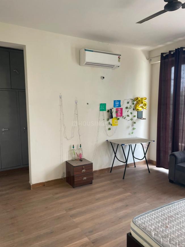 3 BHK for rent in Manesar, Gurugram — semi-furnished — 1320 sq.ft — DLF Express Greens