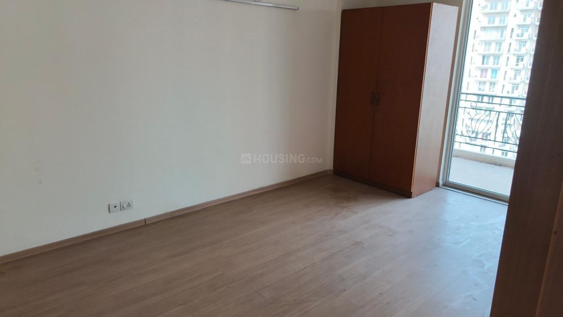 3 BHK for rent in Manesar, Gurugram — semi-furnished — 1320 sq.ft — DLF Express Greens