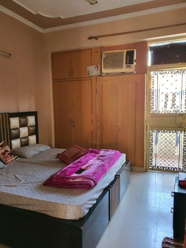 3 BHK for rent in Mayfield Garden, Gurugram — semi-furnished — 1688 sq.ft