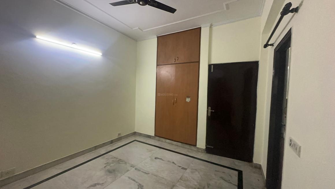 3 BHK for rent in Mayfield Garden, Gurugram — semi-furnished — 1250 sq.ft — SS Mayfield Garden