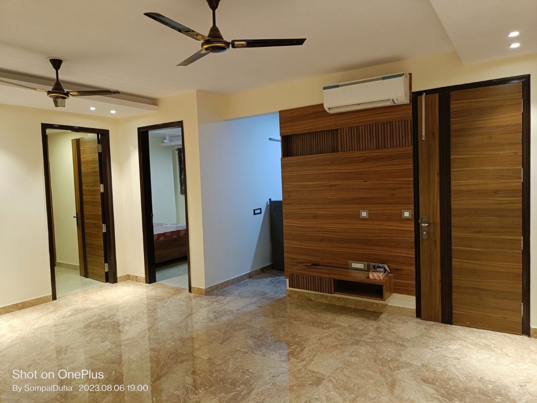 3 BHK for rent in Medi City, Gurugram — semi-furnished — 1900 sq.ft