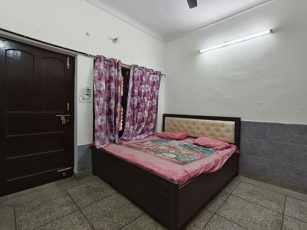 3 BHK for rent in Mohyal Colony, Gurugram — furnished — 2000 sq.ft