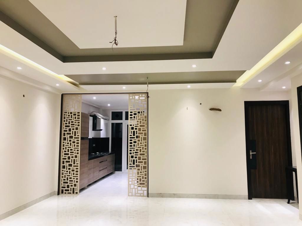 3 BHK for rent in Nirvana Country, Gurugram — semi-furnished — 1500 sq.ft