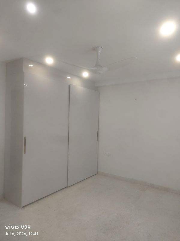 3 BHK for rent in Nirvana Country, Gurugram — semi-furnished — 270 sq.ft — Unitech Deerwood Chase