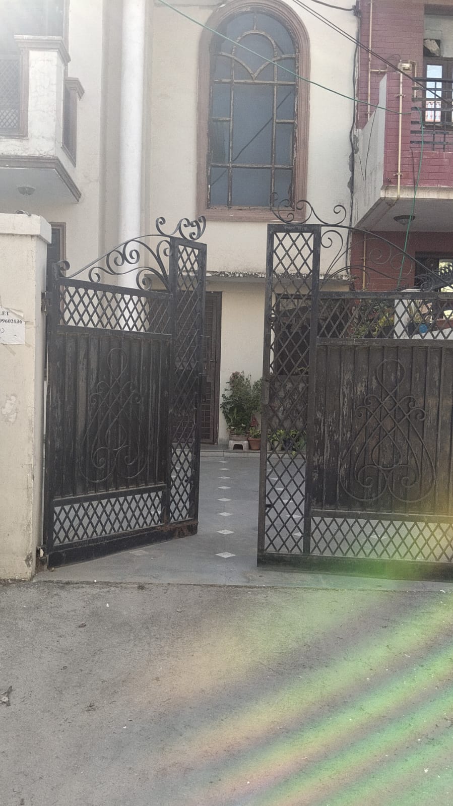 3 BHK for rent in Palam Vihar, Gurugram — semi-furnished — 1500 sq.ft — Ansal Plaza Gurgaon