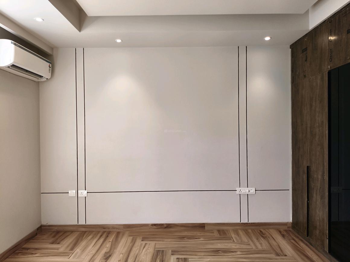 3 BHK for rent in Palam Vihar, Gurugram — semi-furnished — 1900 sq.ft